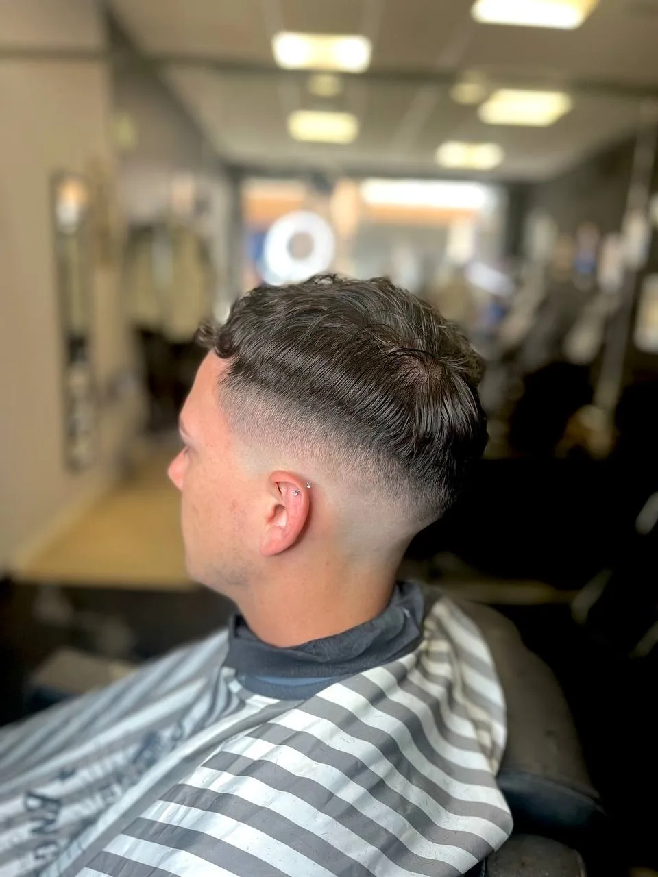 Corte degradado con textura en Black Rituals Barber Shop, Málaga