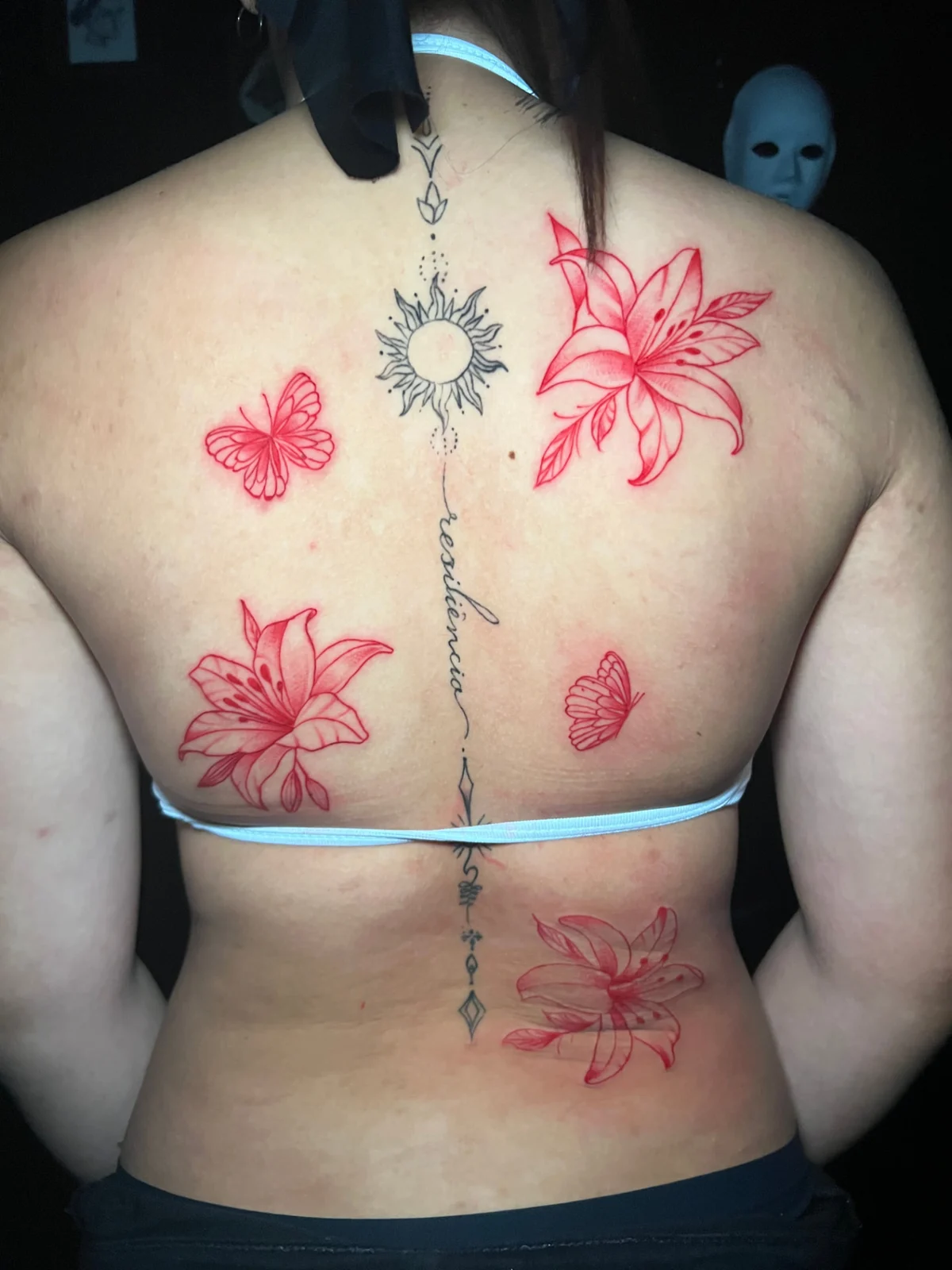 Tatuaje fine line de línea fina realizado en Black Rituals Tattoo, Málaga (8)