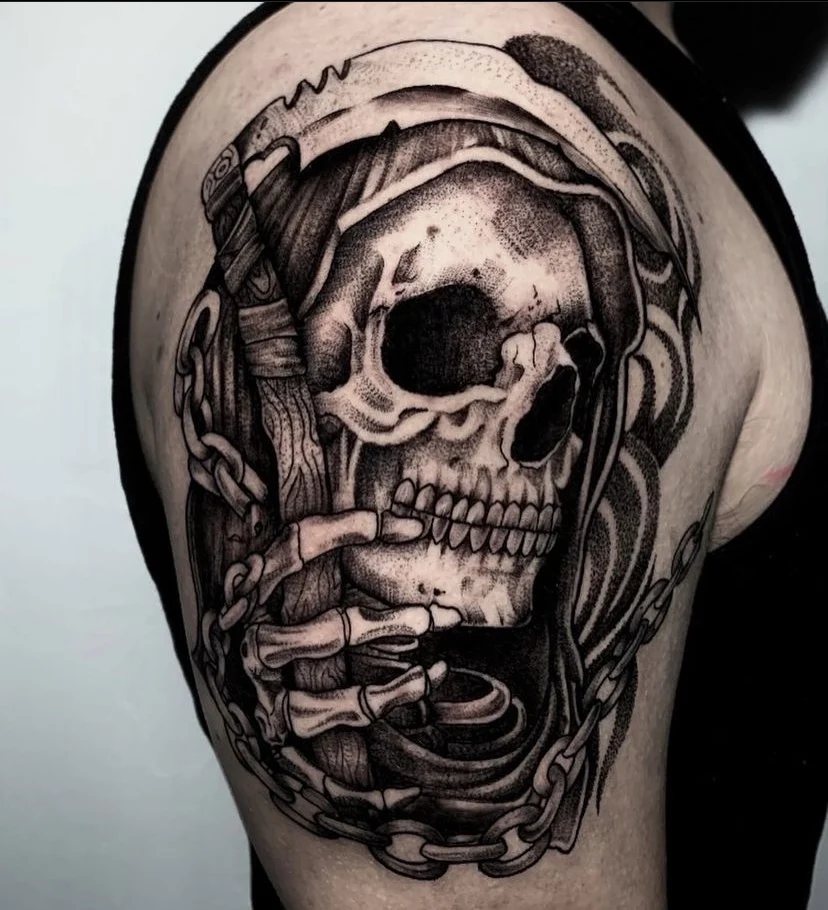 Tatuaje blackwork en tinta negra realizado en Black Rituals Tattoo, Málaga (4)