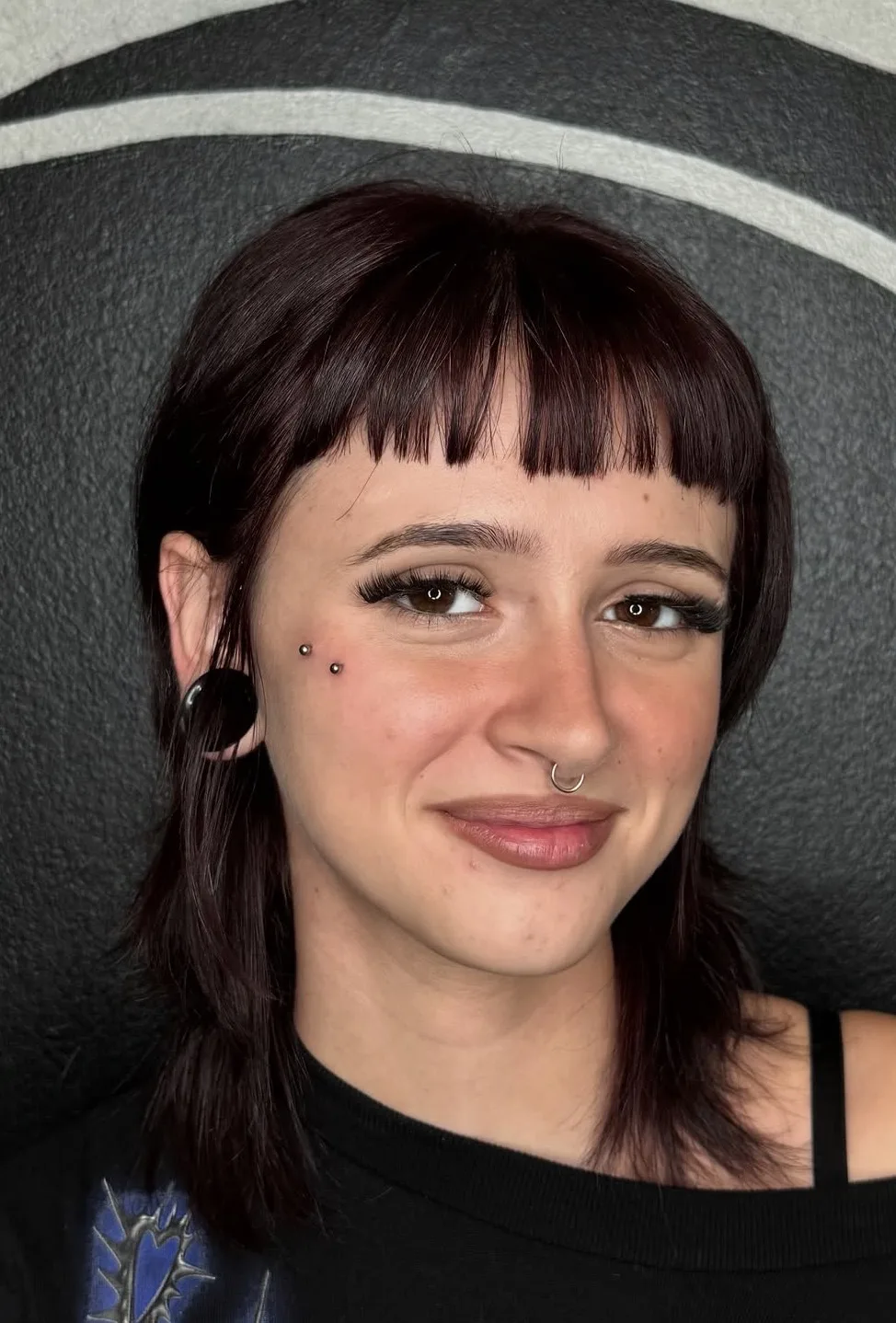 Piercings faciales con joyería fina en Black Rituals, Málaga