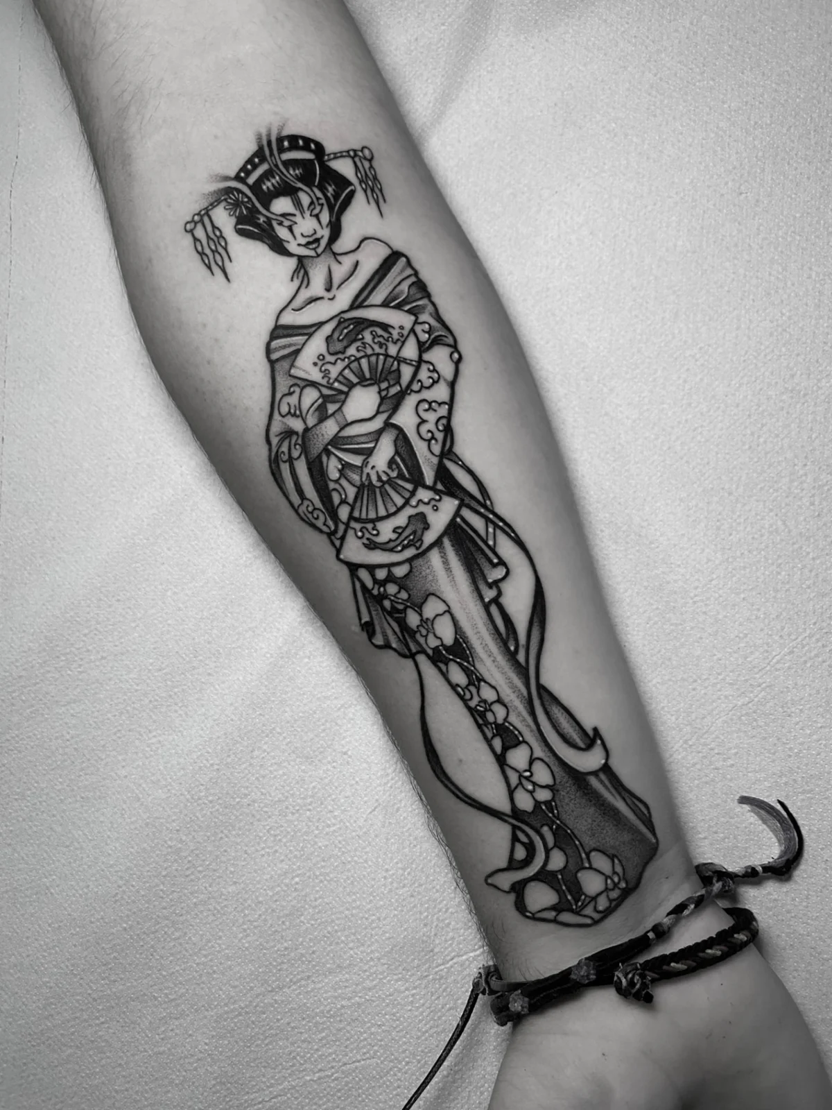 Tatuaje de estilo japonés y anime realizado en Black Rituals Tattoo, Málaga (5)