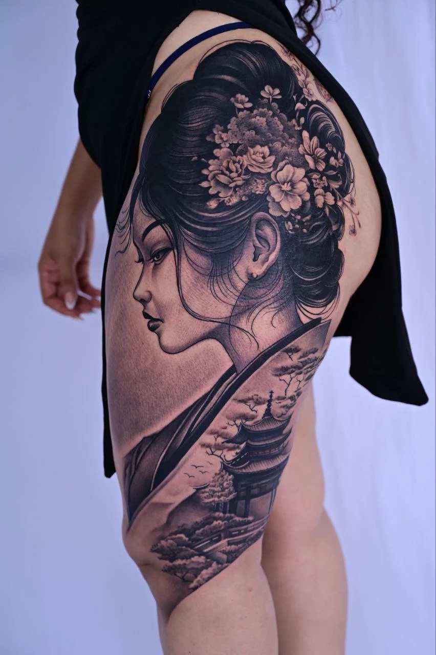 Tatuaje realista black and grey realizado en Black Rituals Tattoo, Málaga (7)